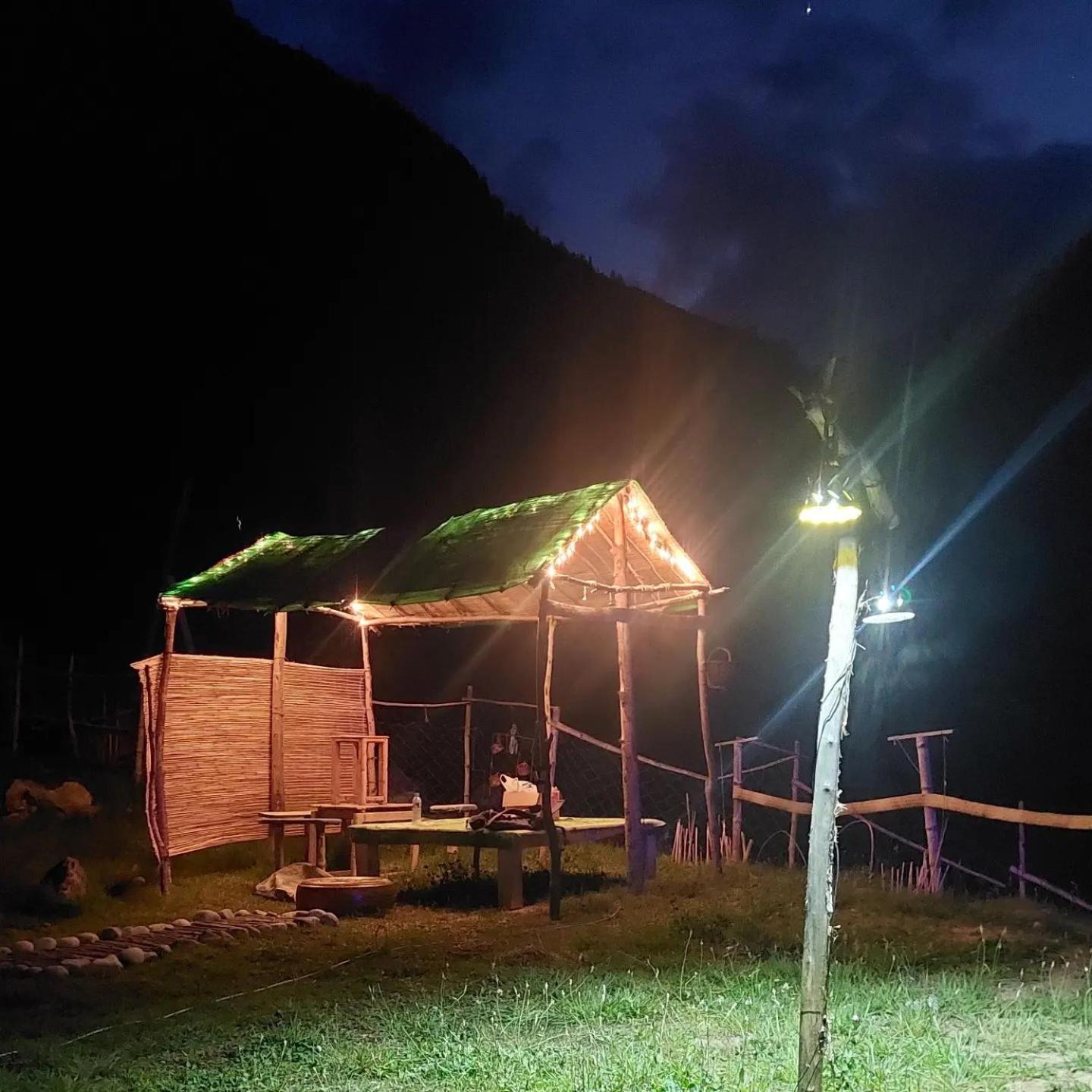 Khana Badosh Resort Kalam Luaran gambar