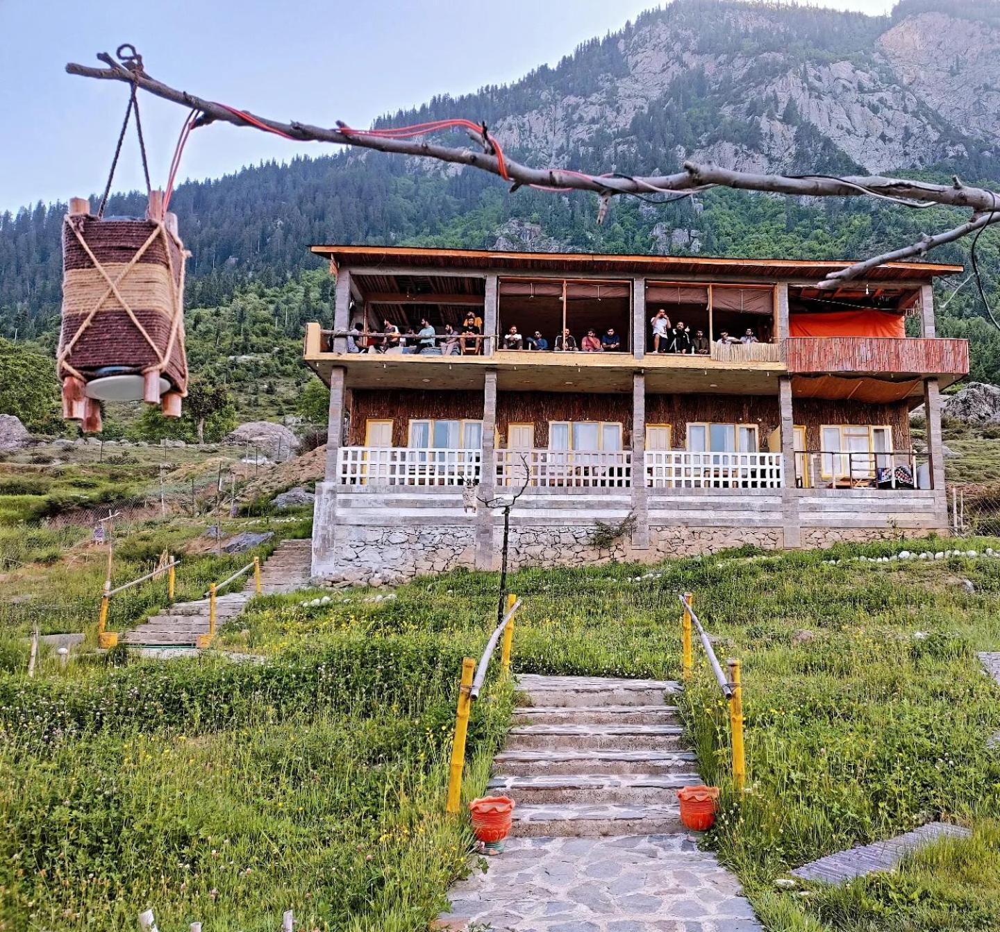 Khana Badosh Resort Kalam Luaran gambar